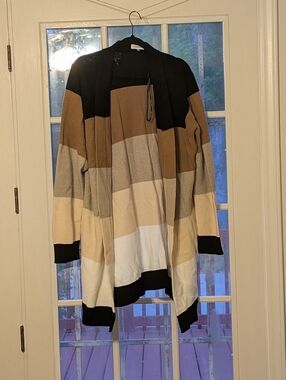 Calvin Klein Black Knit Sweater with White Logo Tag